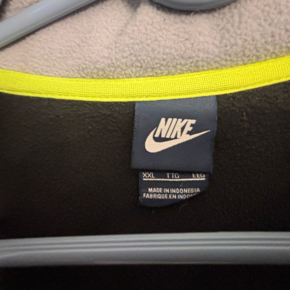 Nike Black and Neon Yellow Vest